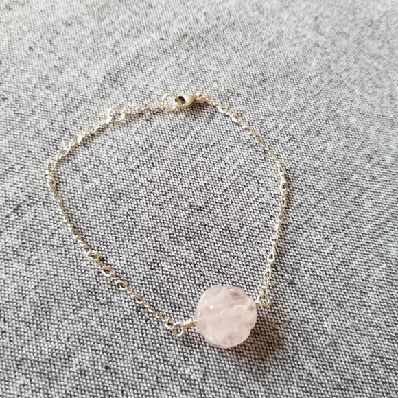 Beautiful carved rose quartz gemstone sterling silver bracelet - Picture 3 of 4